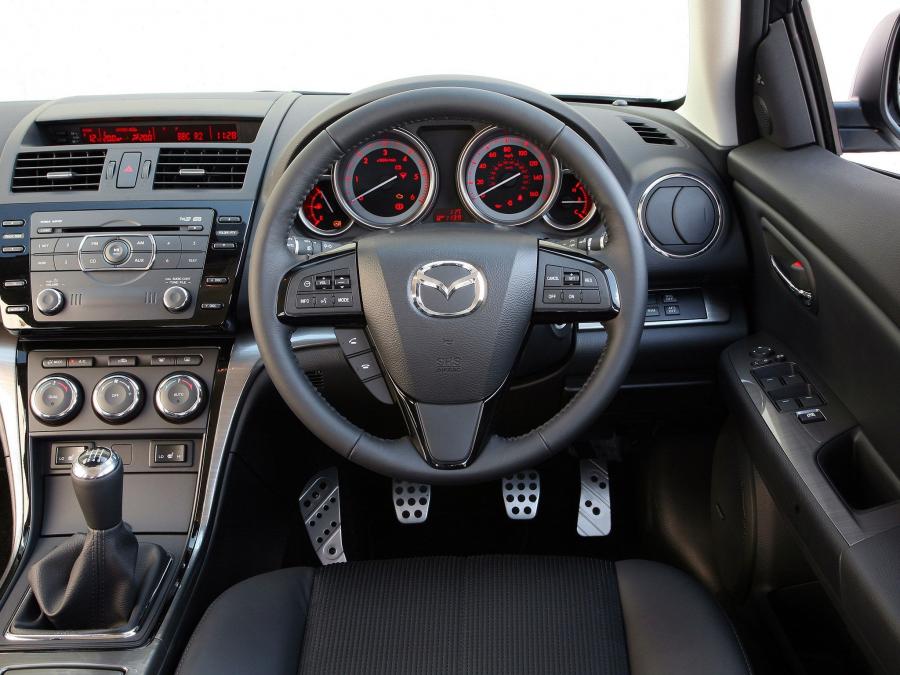  Mazda6 Wagon 2010 года  (UK) (фото 2 из 5)